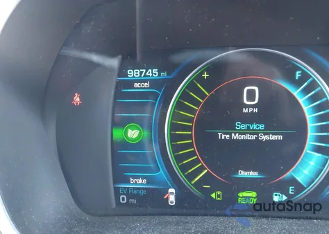 2017 Chevrolet Volt Lt z USA, uszkodzony, nr VIN 1G1RC6S53HU105462